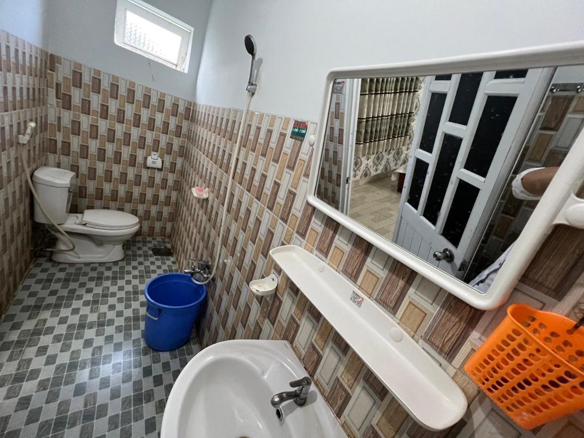 Nhà Nghỉ Hồng Trang - Thủ Dầu Một Thu Dau Mot Exterior foto