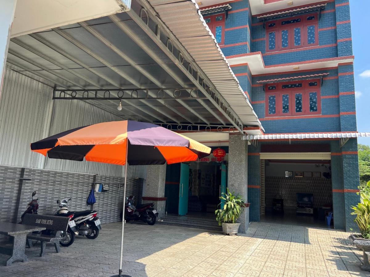 Nhà Nghỉ Hồng Trang - Thủ Dầu Một Thu Dau Mot Exterior foto